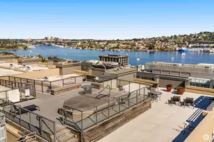 1504 Aurora Ave N, Seattle, WA 98109 - Photo 15