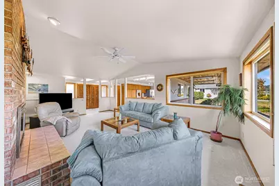 8059 Comox Road, Blaine, WA 98230 - Photo 7