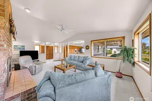 8059 Comox Rd, Blaine, WA 98230 - Photo 7