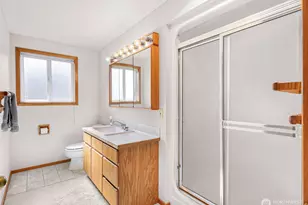 8059 Comox Rd, Blaine, WA 98230 - Photo 25