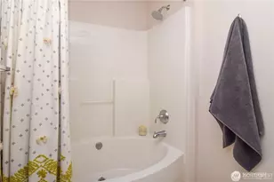 4049 S 212th Ct, SeaTac, WA 98198 - Photo 13