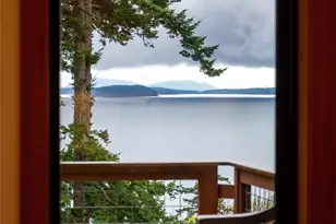 2533 Island View Ln, Lummi Island, WA 98262 - Photo 17