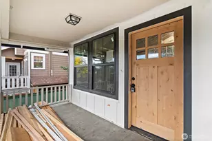 2212 N 46th St, Seattle, WA 98103 - Photo 5