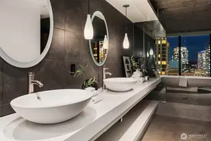 2201 3rd Ave, Seattle, WA 98121 - Photo 25