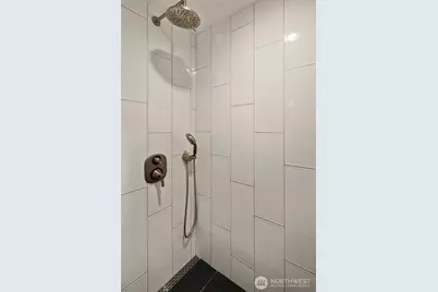 2201 3rd Avenue #2601, Seattle, WA 98121 - Photo 31