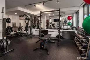 2201 3rd Ave, Seattle, WA 98121 - Photo 39