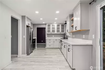 10826 149th Street E, Puyallup, WA 98372 - Photo 11