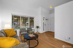 820 Grimes Rd, Bothell, WA 98012 - Photo 5