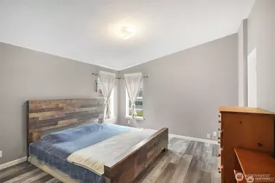 705 SW 1 Street, Castle Rock, WA 98611 - Photo 5