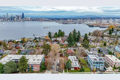 1612 SW California Avenue #D, Seattle, WA 98116 - Photo 31