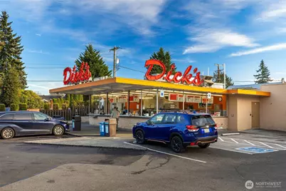 8581 Mary Avenue NW, Seattle, WA 98117 - Photo 31