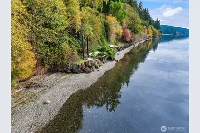 9674 Olympus Beach Road, Bainbridge Island, WA 98110 - Photo 3