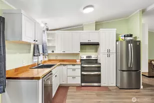 42037 Pine St, Concrete, WA 98237 - Photo 3