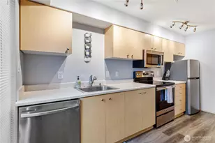 2818 Grand Ave, Everett, WA 98201 - Photo 3