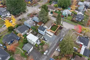 3054 Fairmount Ave SW, Seattle, WA 98116 - Photo 17