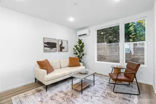 12512 35th Ave NE, Seattle, WA 98125 - Photo 9