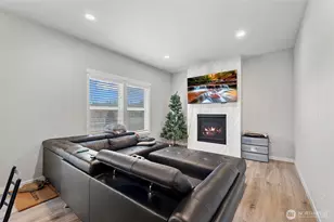 1400 E Whidbey Ave, Oak Harbor, WA 98277 - Photo 3