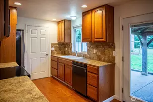 19139 Rosemary St SW, Rochester, WA 98579 - Photo 13