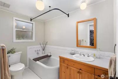 5724 Lowell Road, Everett, WA 98203 - Photo 5