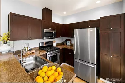 959 232nd Lane NE, Sammamish, WA 98074 - Photo 9