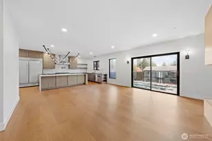 7903 240th St SW, Edmonds, WA 98026 - Photo 5