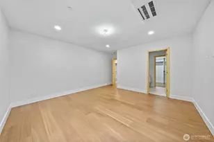 7905 240th St SW, Edmonds, WA 98026 - Photo 21