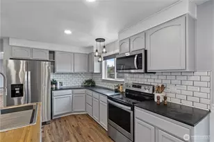 404 W Roanoke St, Centralia, WA 98531 - Photo 9