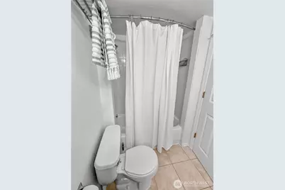 300 10th Avenue #B-105, Seattle, WA 98122 - Photo 9