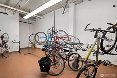 300 10th Avenue #B-105, Seattle, WA 98122 - Photo 33