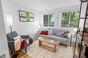 300 10th Ave, Seattle, WA 98122 - Photo 19