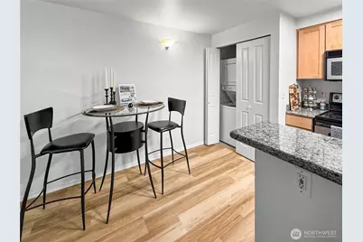 300 10th Avenue #B-105, Seattle, WA 98122 - Photo 25