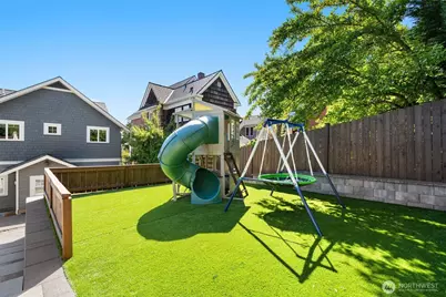 312 Prospect Street, Seattle, WA 98109 - Photo 39