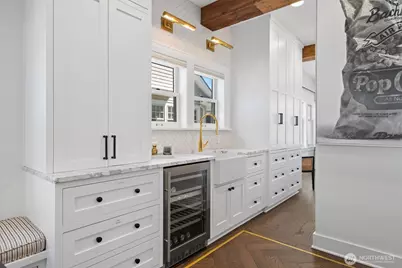 312 Prospect Street, Seattle, WA 98109 - Photo 11