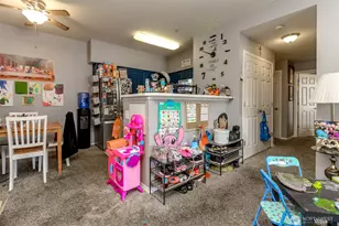 10007 186 St E, Puyallup, WA 98375 - Photo 9