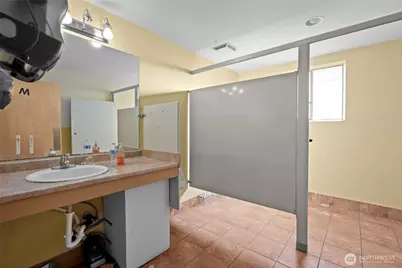 930 SE Pioneer Way, Oak Harbor, WA 98277 - Photo 25