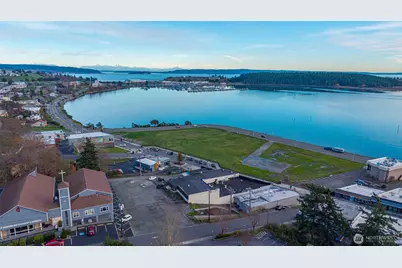 930 SE Pioneer Way, Oak Harbor, WA 98277 - Photo 35