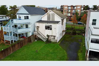 2620 Rucker Avenue, Everett, WA 98201 - Photo 3