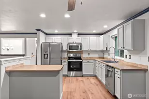 22634 Brookside Ct SE, Yelm, WA 98597 - Photo 5