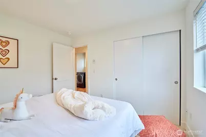 8333 13th Avenue NW #B, Seattle, WA 98117 - Photo 23