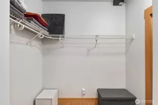 81 Vine St, Seattle, WA 98121 - Photo 23