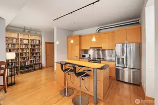 81 Vine St, Seattle, WA 98121 - Photo 11