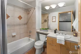 2319 1st Ave, Seattle, WA 98121 - Photo 15