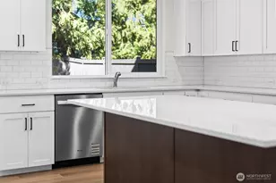 15306 106th Ave E, Puyallup, WA 98374 - Photo 3