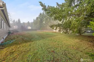 14306 Greenbelt Dr E, Bonney Lake, WA 98391 - Photo 35