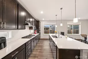 13225 Pnes Ln E, Puyallup, WA 98374 - Photo 9