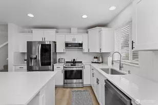 6730 NE Geneva St, Suquamish, WA 98392 - Photo 13