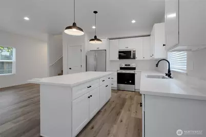 10707 8th Ave Ct S, Tacoma, WA 98444 - Photo 9