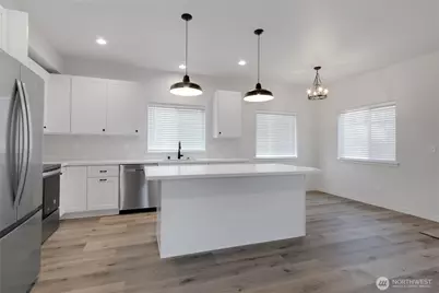 10707 8th Ave Ct S, Tacoma, WA 98444 - Photo 7