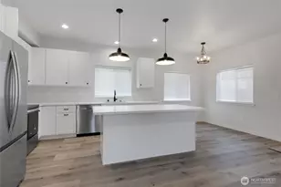 10707 8 Ave Ct S, Tacoma, WA 98444 - Photo 7