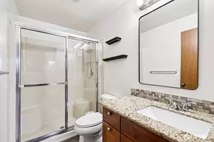 12300 33rd Ave NE, Seattle, WA 98125 - Photo 17